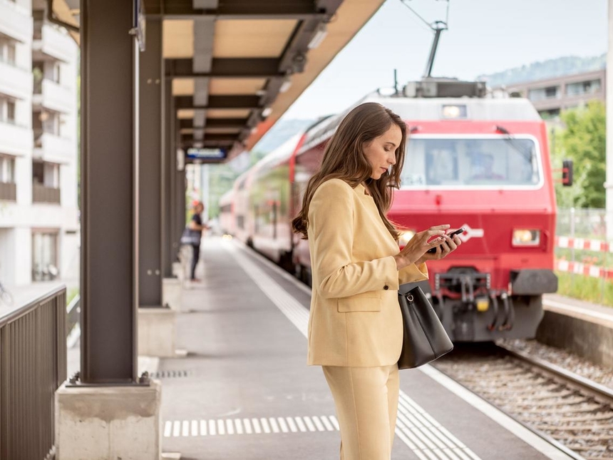 Frau Handy Zug