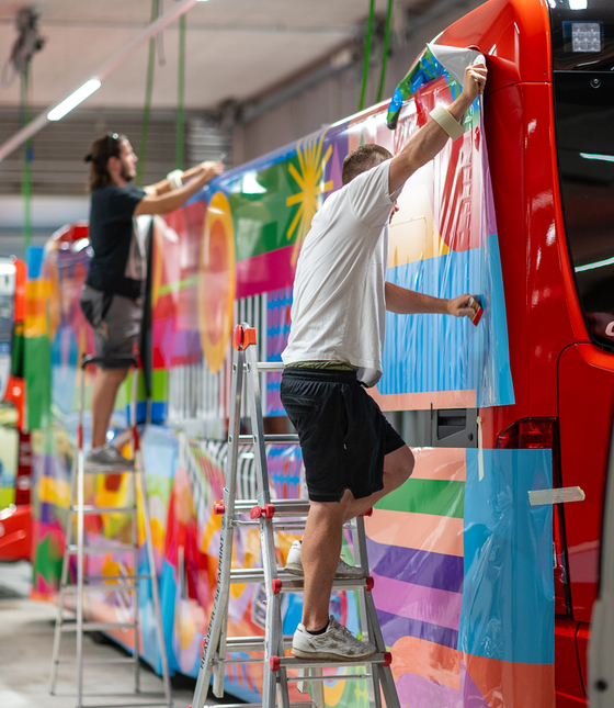 Folierung Zimmerbergbus ZVV-Design 