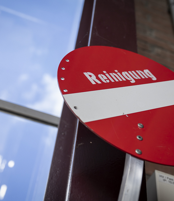 Reinigung Schild Stop Reinigung öV 