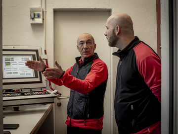 Frank und Robin bei der Felseneggbahn