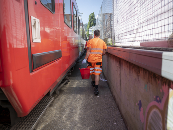 Reinigungsmitarbeiter